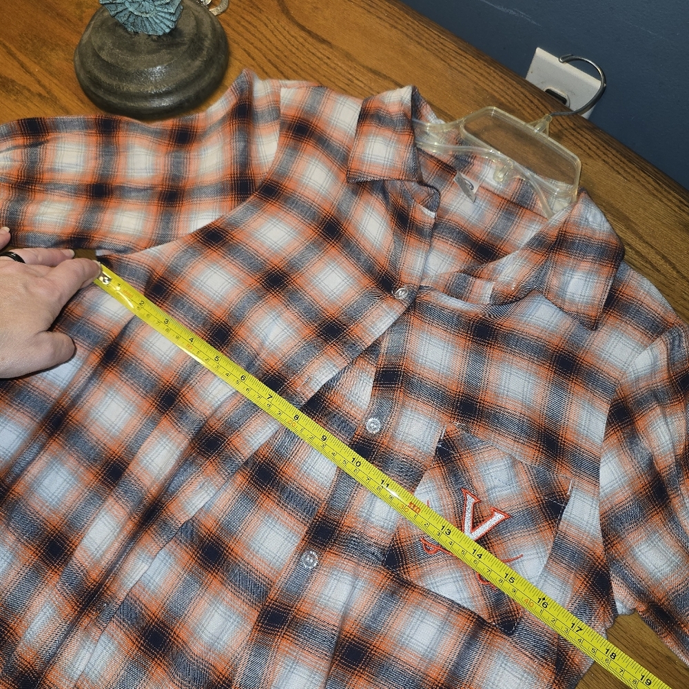 Virginia Cavaliers Button Down Shirt, Med, L/S - Picture 5 of 7